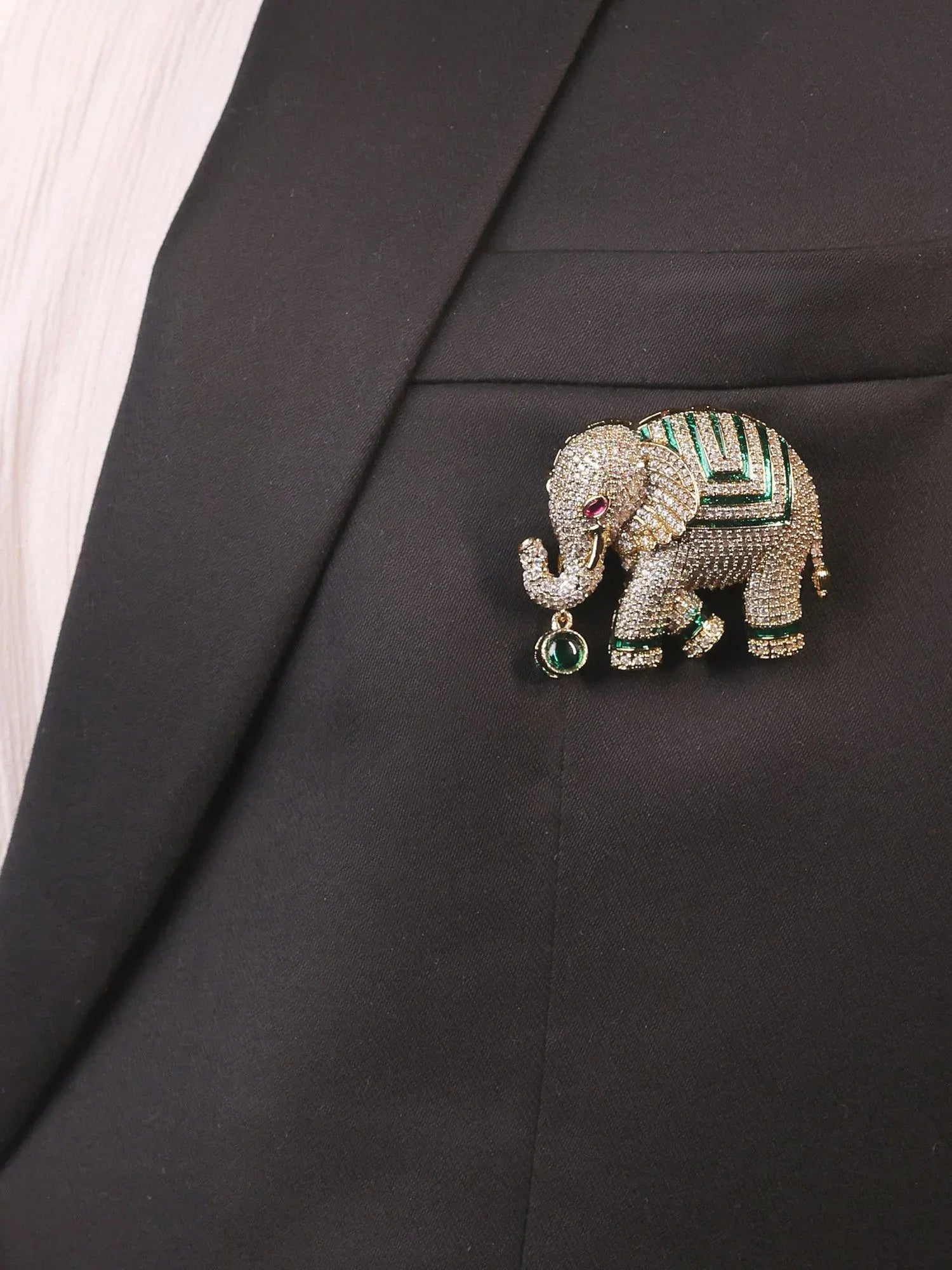 Ronak R&G Elephant Brooch