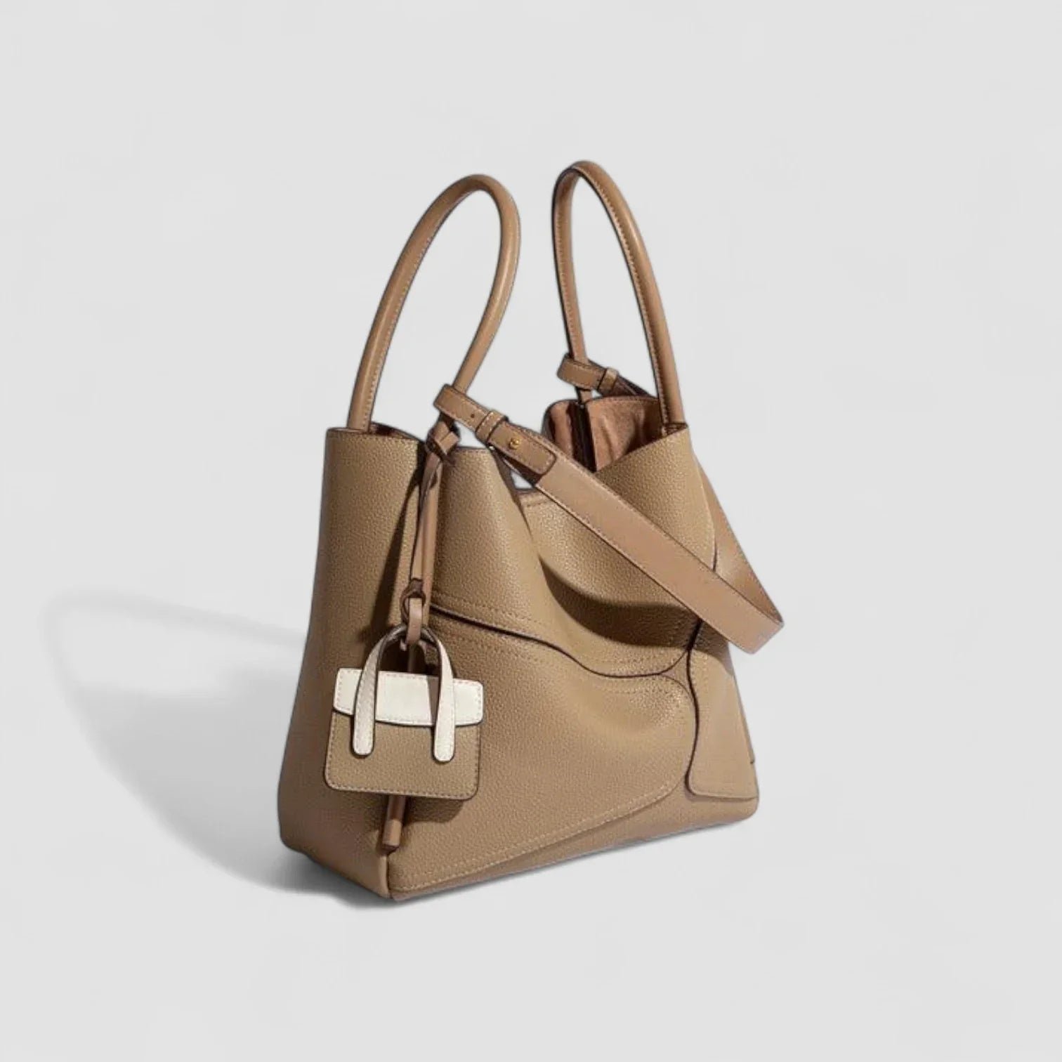 The Becca Tote Bag - By Qivii