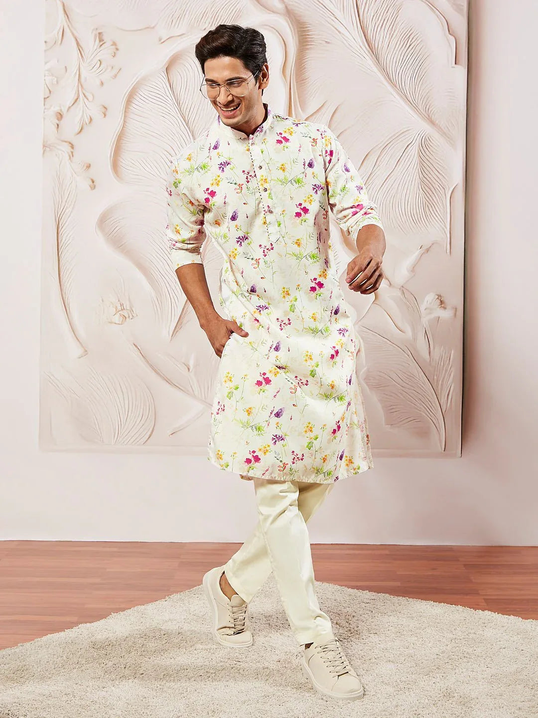 Men's Cream Printed Kurta Pyjama Set