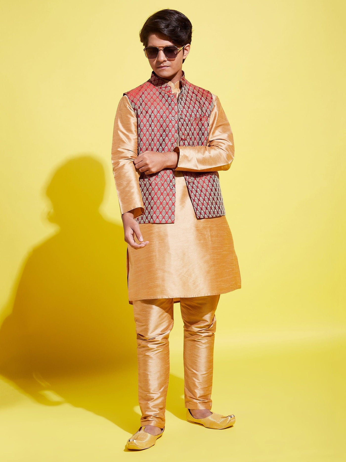 YUVA BY VASTRAMAY Boys' Maroon Woven Design Silk Blend Nehru Jackets - qivii
