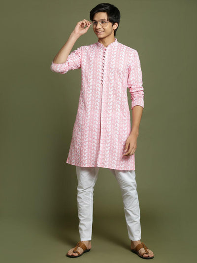 YUVA BY VASTRAMAY Boys' Pink Chaikankari Kurta With White Pyjama Set - qivii