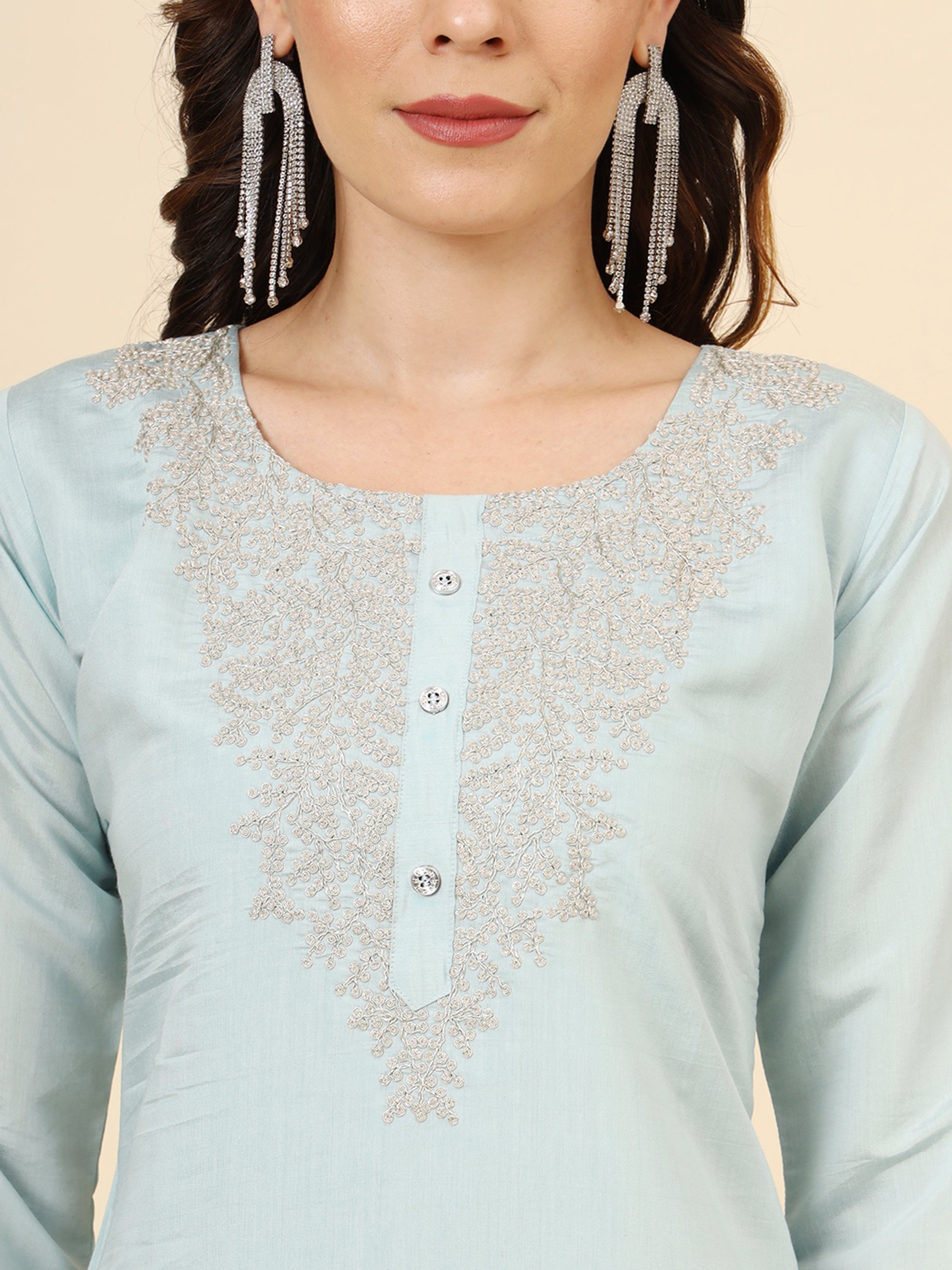 Fully stitched and available in M to XL sizes