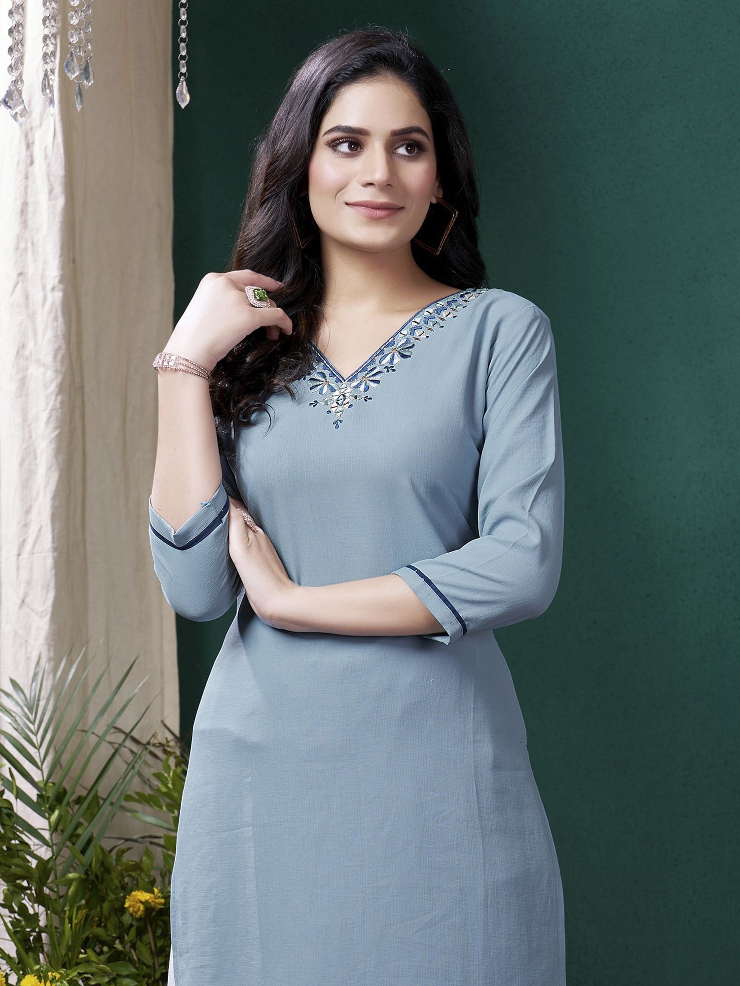 Fully stitched suit available in sizes S to XXL for all body types