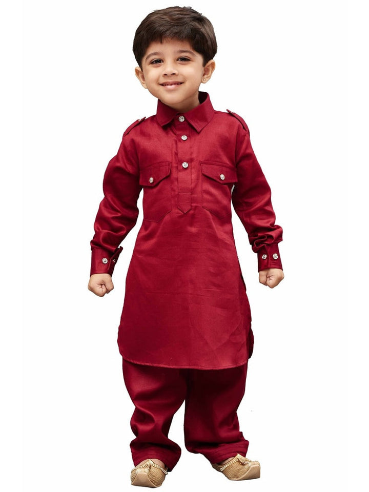 Vastramay Cotton Blend Maroon Baap Beta Pathani Kurta & Pyjama Set