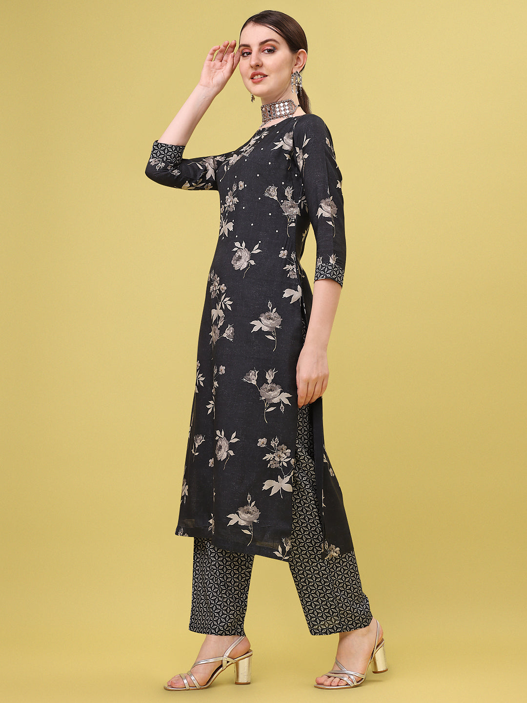 Black Printed Kurta by Qivii