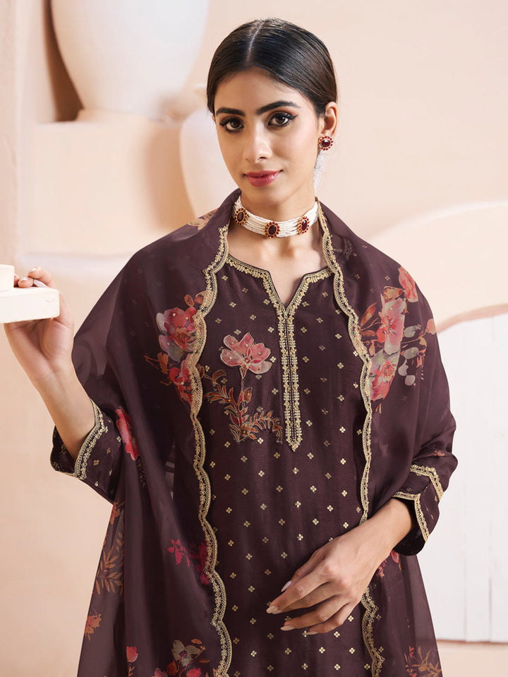 Seal Brown Applique Jacquard Kurta with Floral Print Dupatta by Qivii