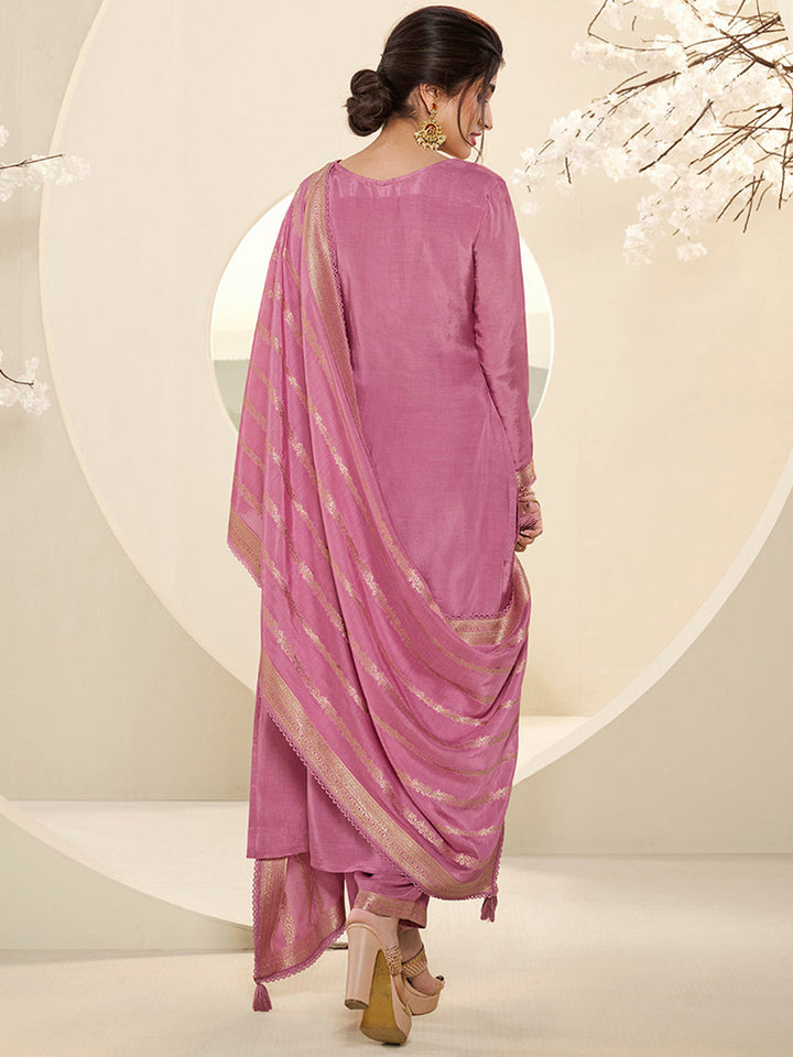 Light Pink Muslin Jacquard Kurta Suit Set by Qivii