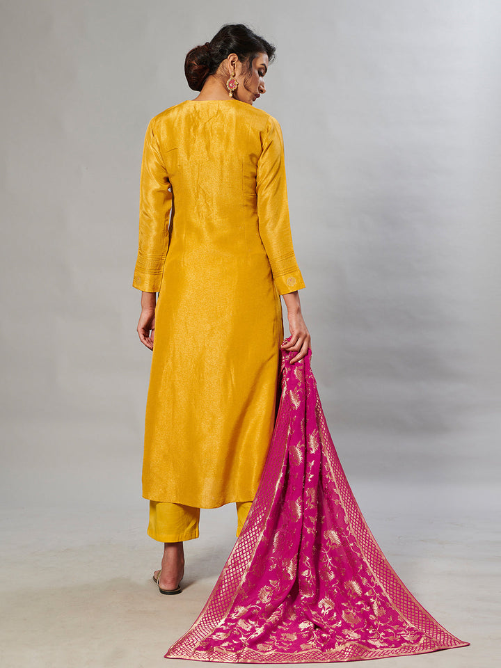 Mustard Zari Jacquard Contrast Dupatta Kurta Suit Set by Qivii