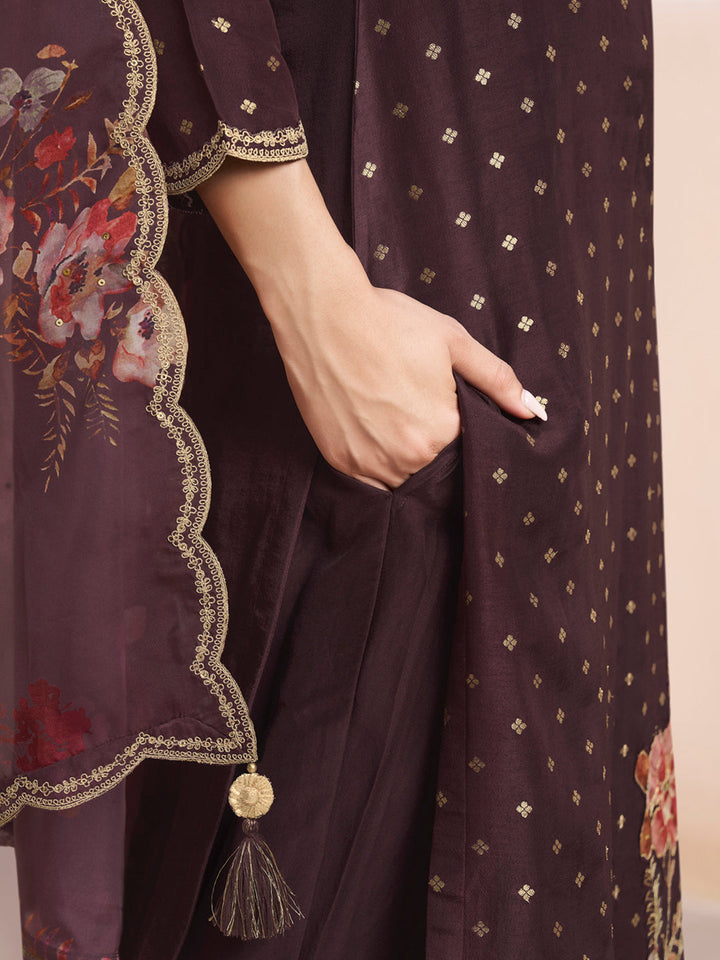 Seal Brown Applique Jacquard Kurta with Floral Print Dupatta by Qivii