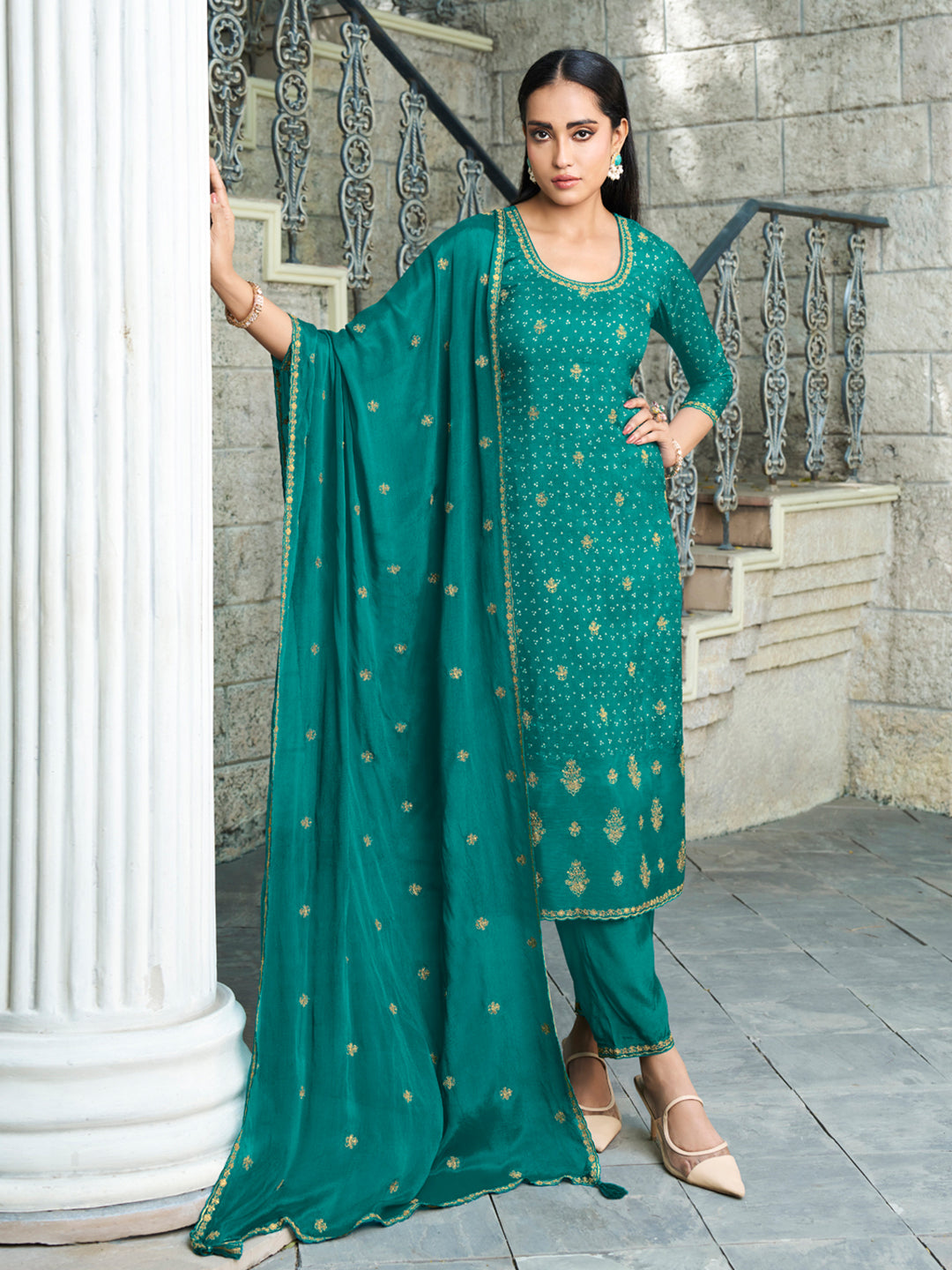 Digital Bandhani Printed Kurta with Trouser & Scalloped Dupatta