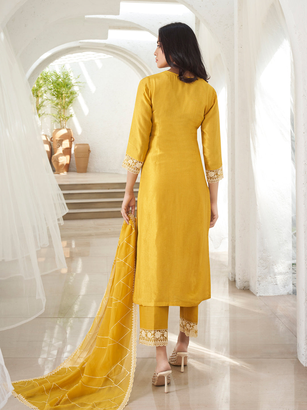 Floral and Geometric Threadwork Kurta Set with Hanging Pearl Daman, Straight Pant, and Dupatta