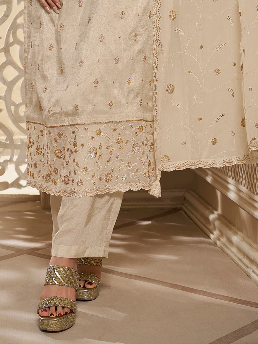 Off White Dola Jacquard Kurta Suit Set with Embroidered with Thread and Sequins Work by Qivii