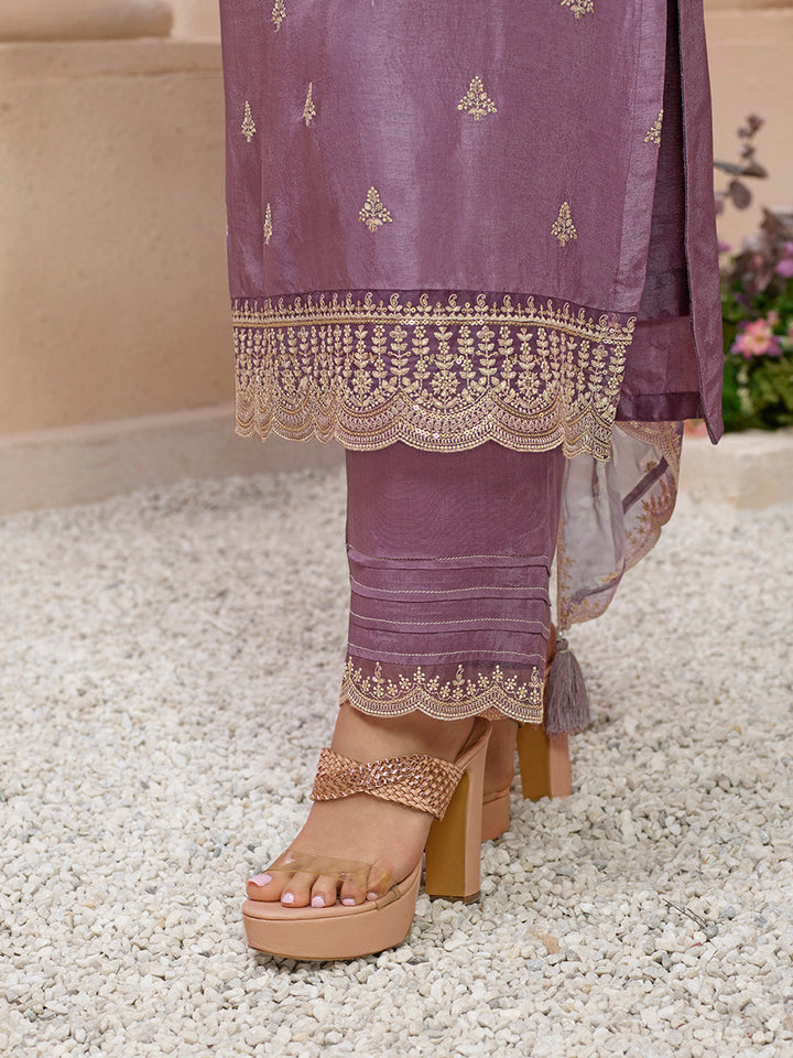 Dusty Lavendar Cutwork Neckline Dola Silk  Kurta Suit Set  with Lehariya Print Dupatta by Qivii