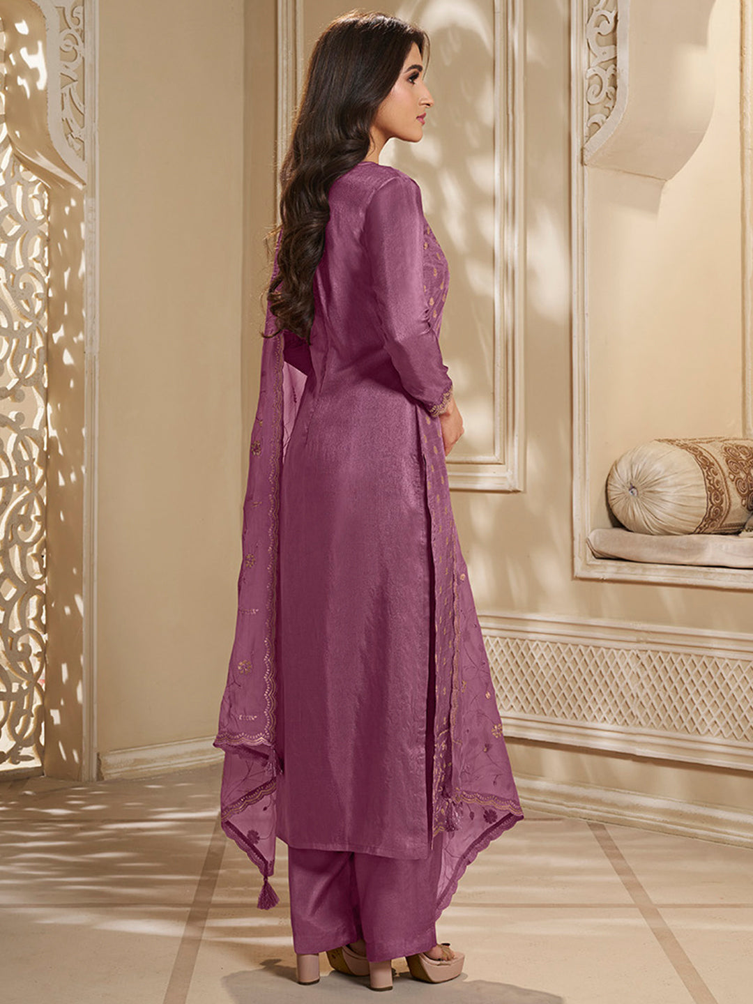 Light plum Dola Jacquard Kurta Suit Set with Embroidered with Thread and Sequins Work by Qivii