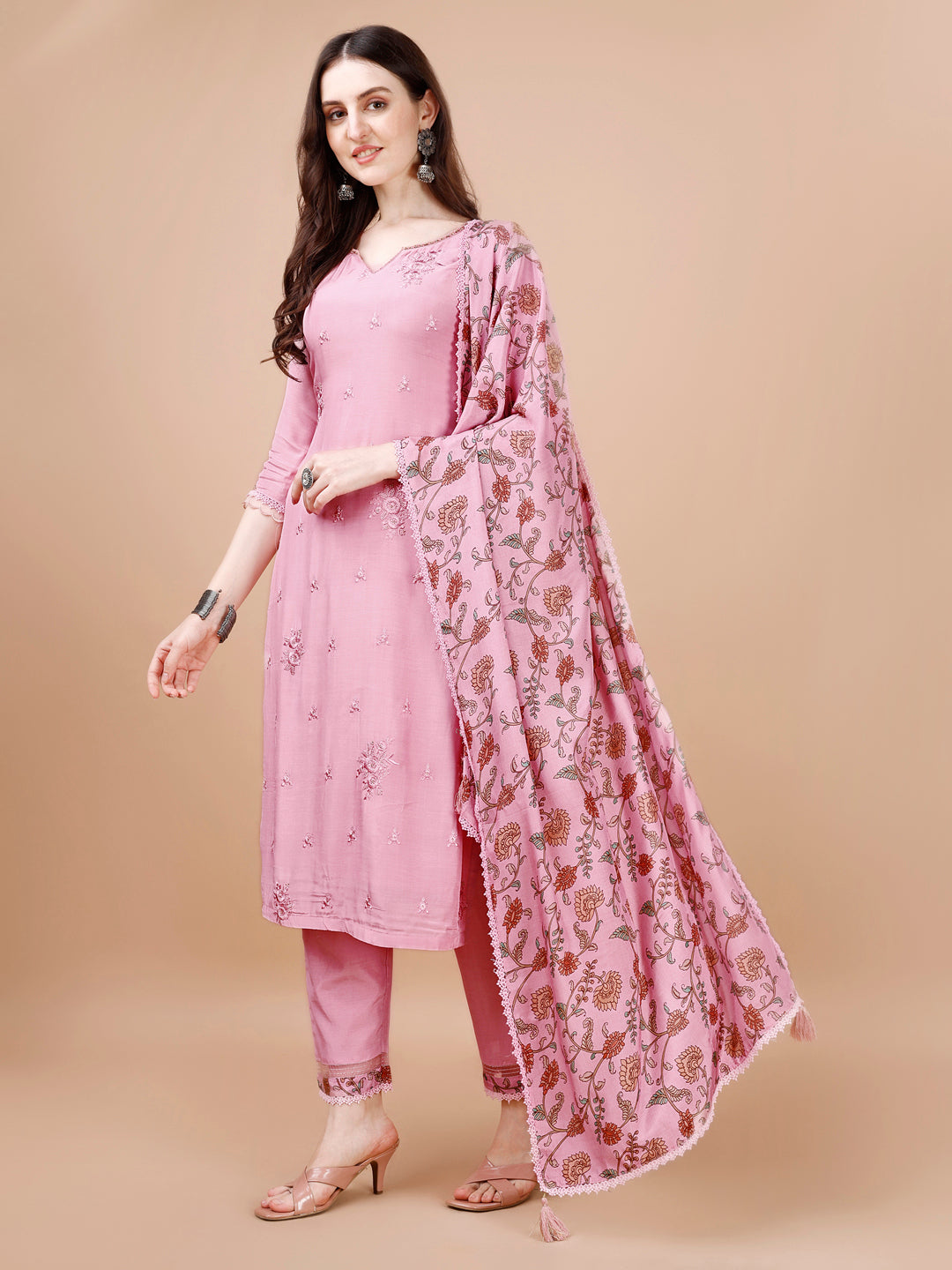 Light Pink Embroidery Kurta Suit Set by Qivii