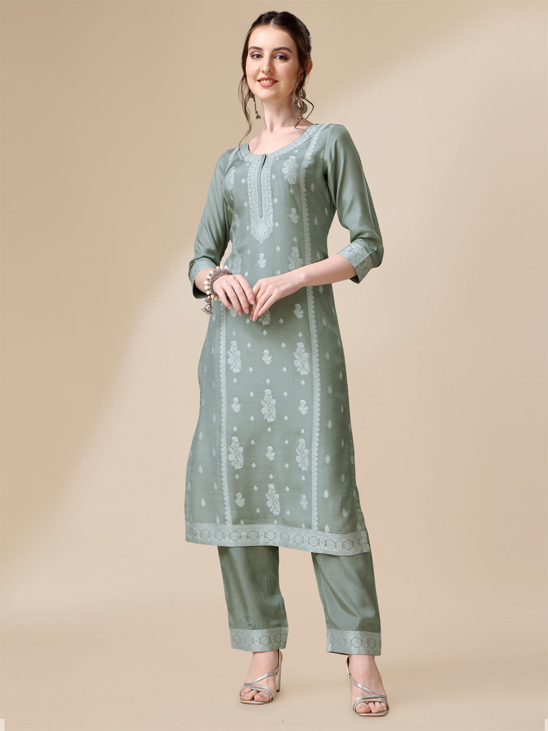 Grey Tussar Silk Kurta Suit Set by Qivii