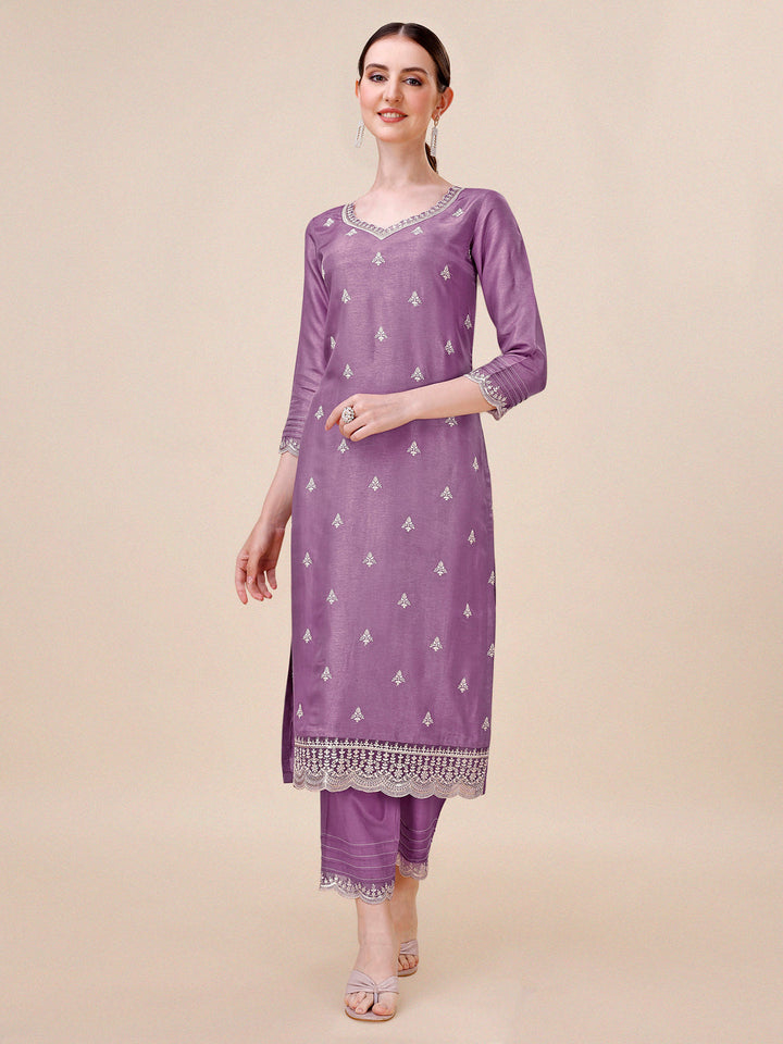 Dusty Lavendar Purple Dola Silk Kurta . Paired with Straight Pants and Chinon Lehariya Print Dupatta