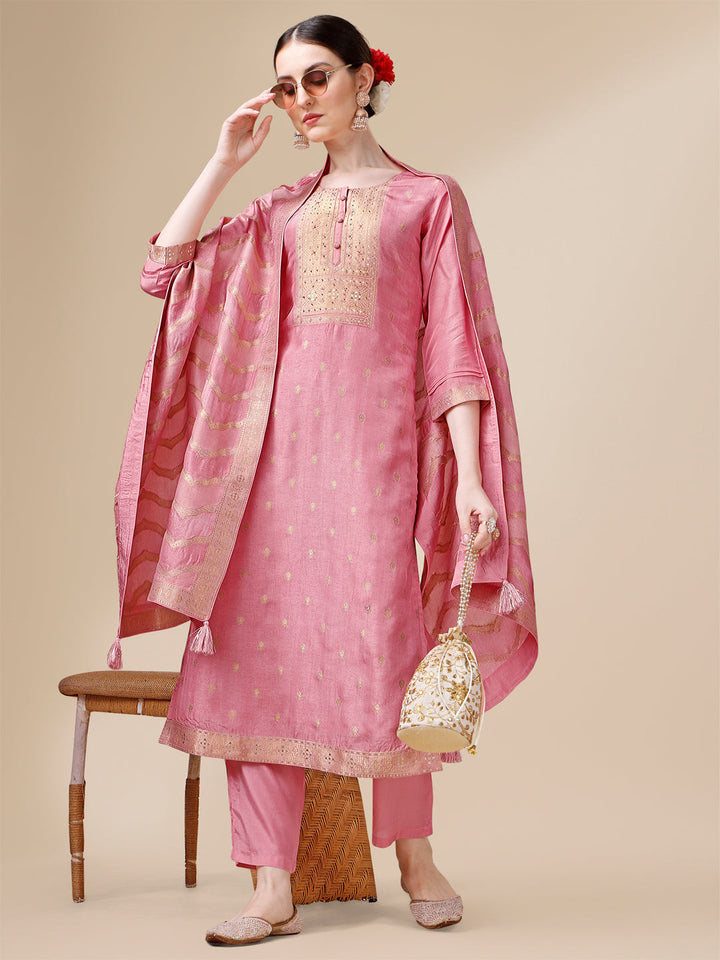 Pink Jacquard Kurta Suit Set with Rangkat Dupatta by Qivii