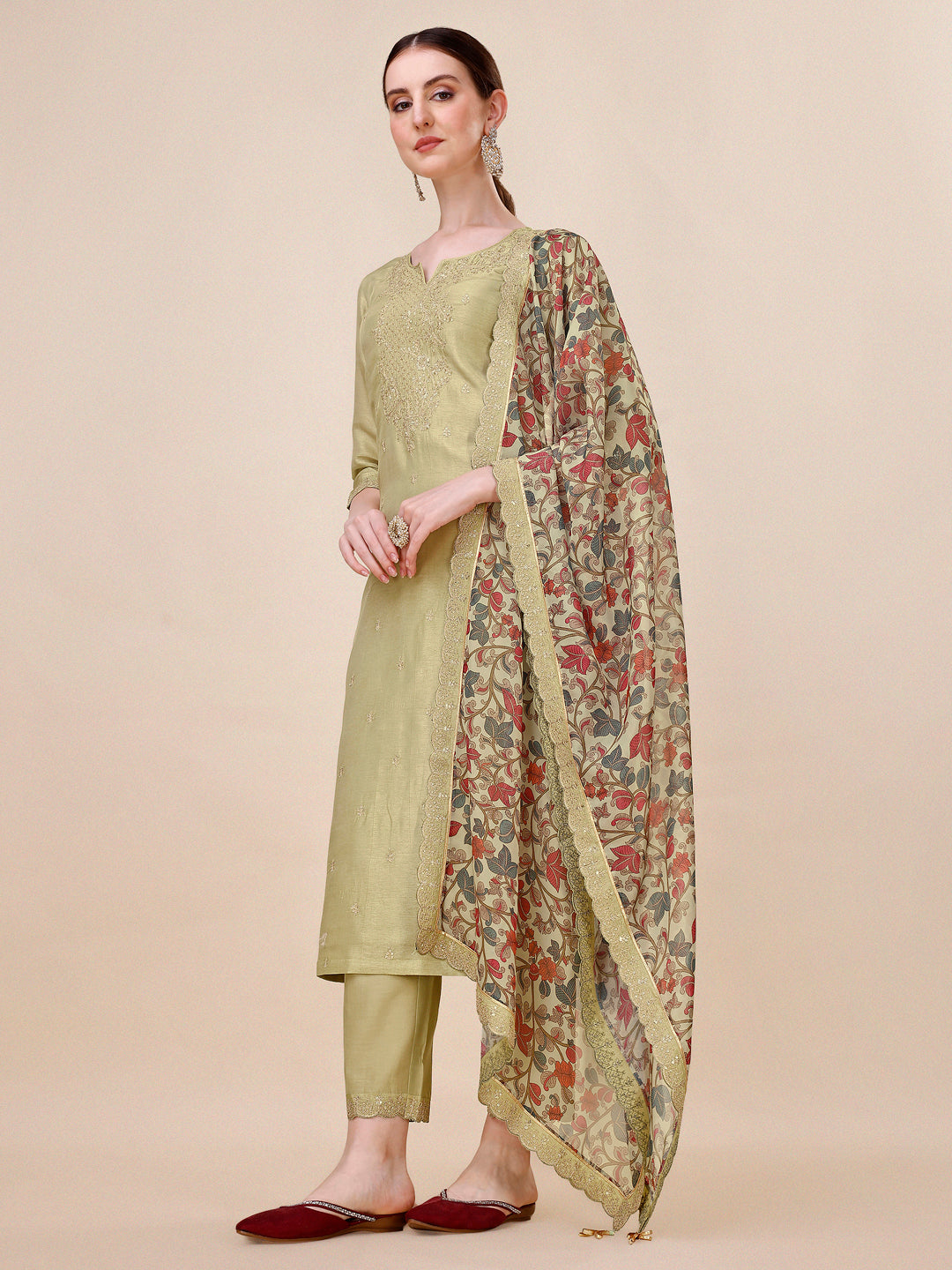 Green Embroidery Kurta Suit Set by Qivii