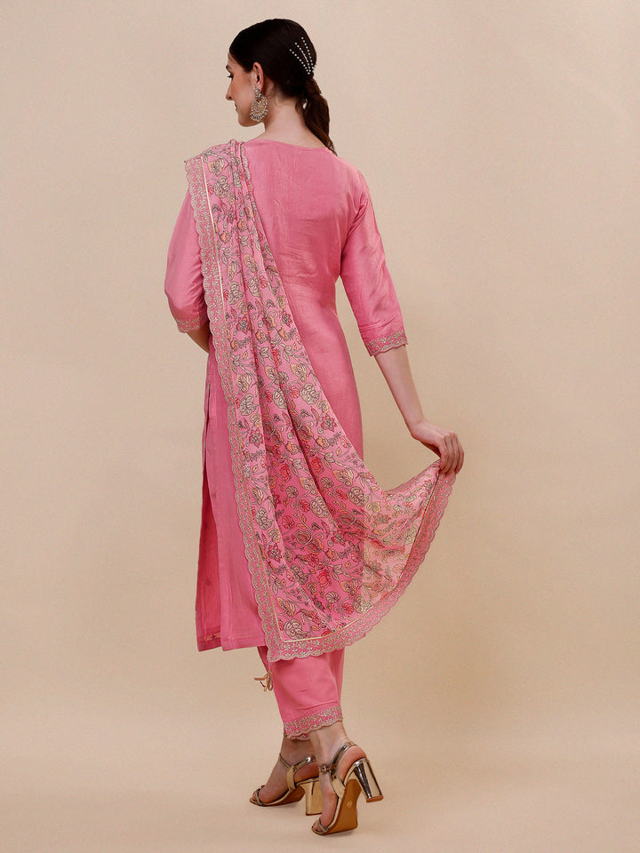 Peach Embroidery Kurta Suit Set by Qivii