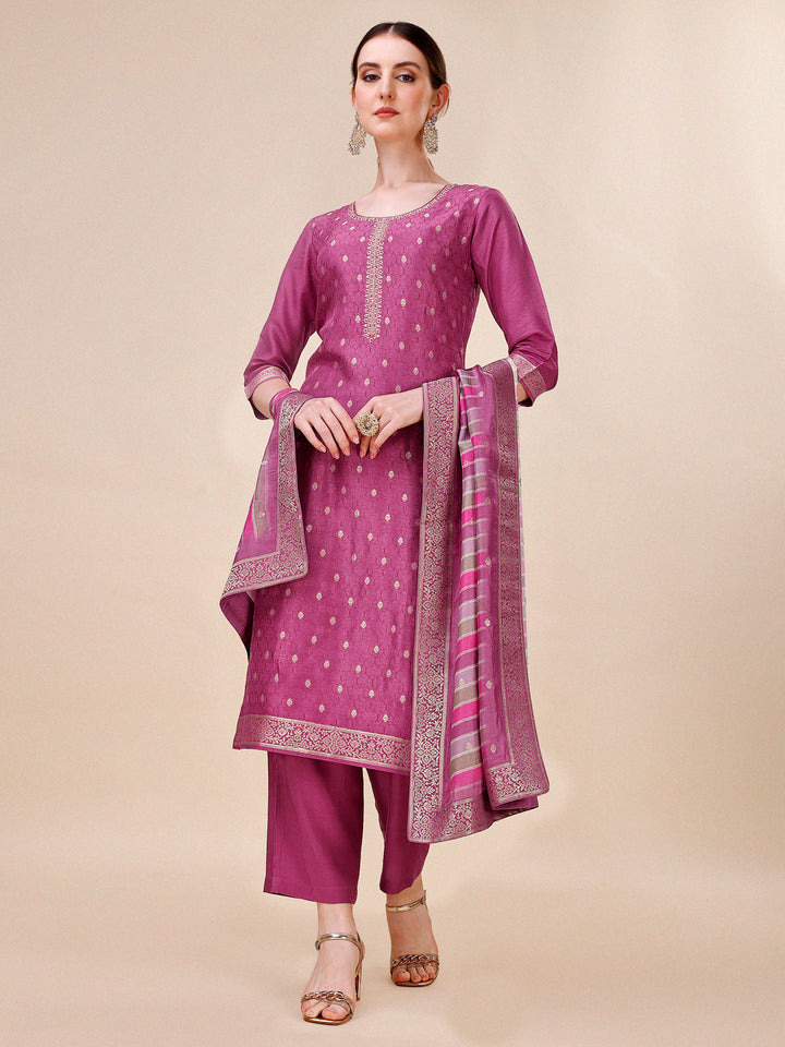 Soft Maroon Jacquard Kurta Suit Set with Bandhani Printed Dupatta by Qivii