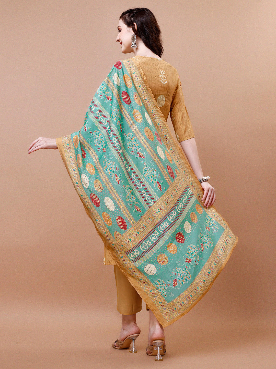 Mustard Printed Kurta Suit Set by Qivii