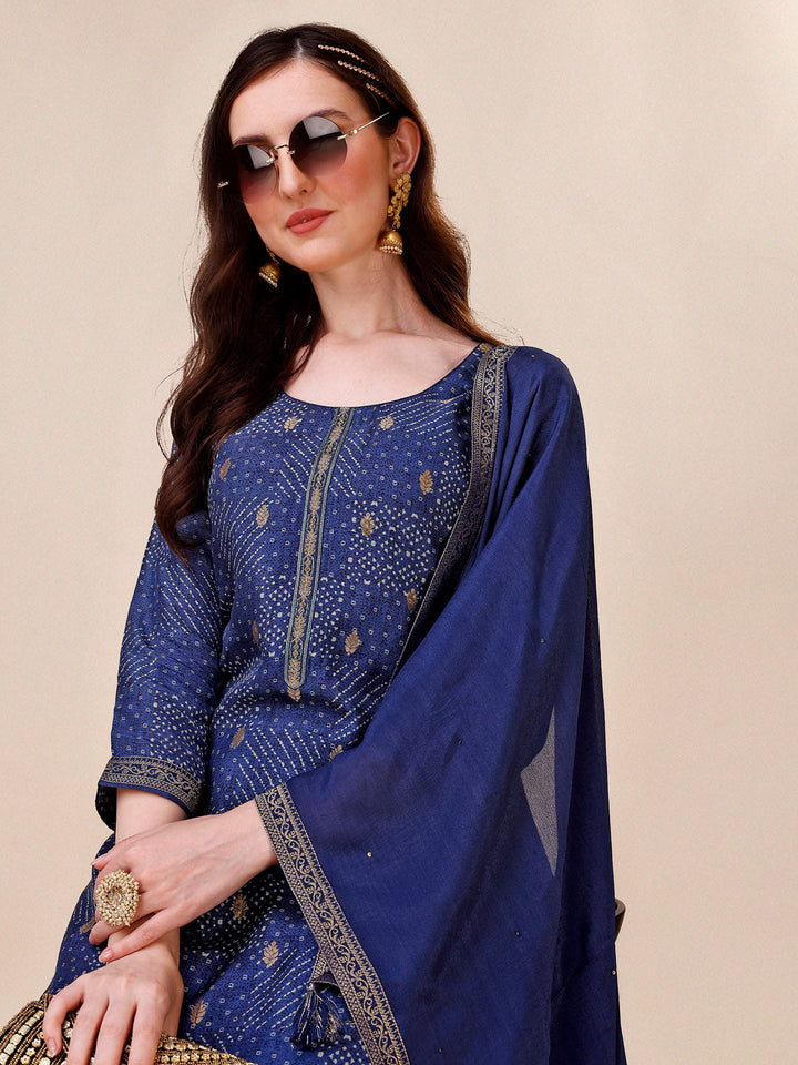 Blue Bandhani Print Jacquard Kurta Suit Set by Qivii