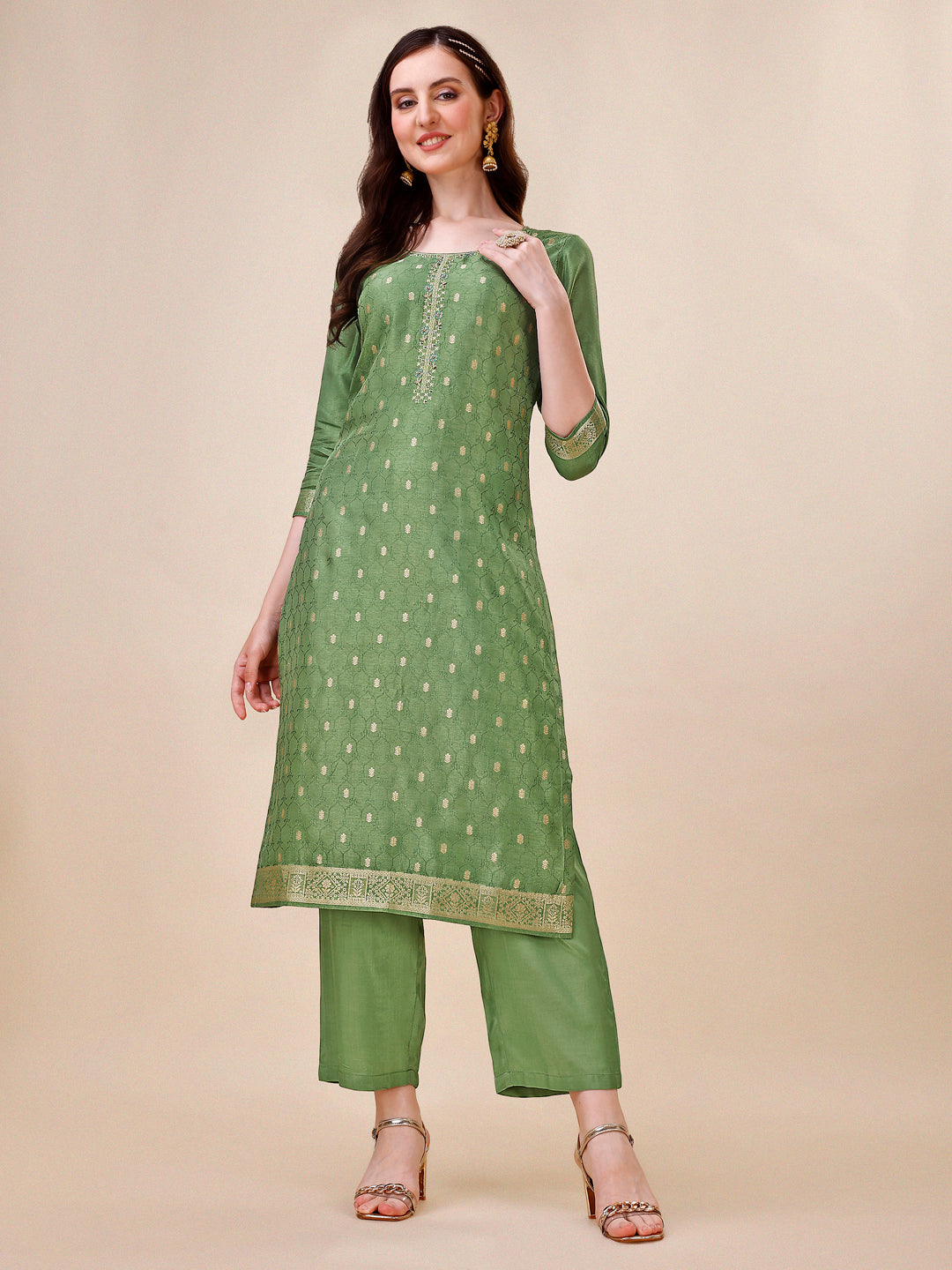 Green Jacquard Kurta Suit Set with Bandhani Printed Dupatta by Qivii