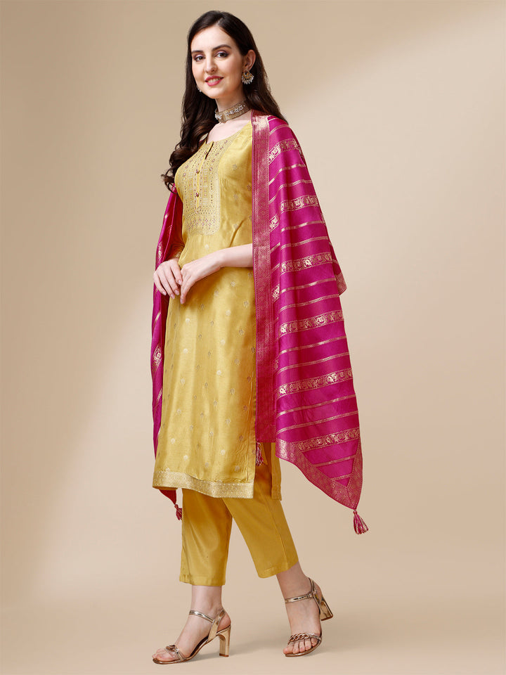 Yellow Jacquard Kurta Suit Set with Rangkat Dupatta by Qivii