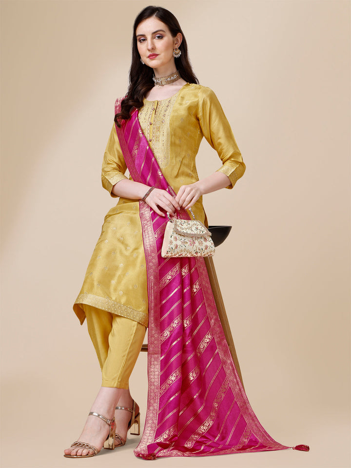 Yellow Jacquard Kurta Suit Set with Rangkat Dupatta by Qivii