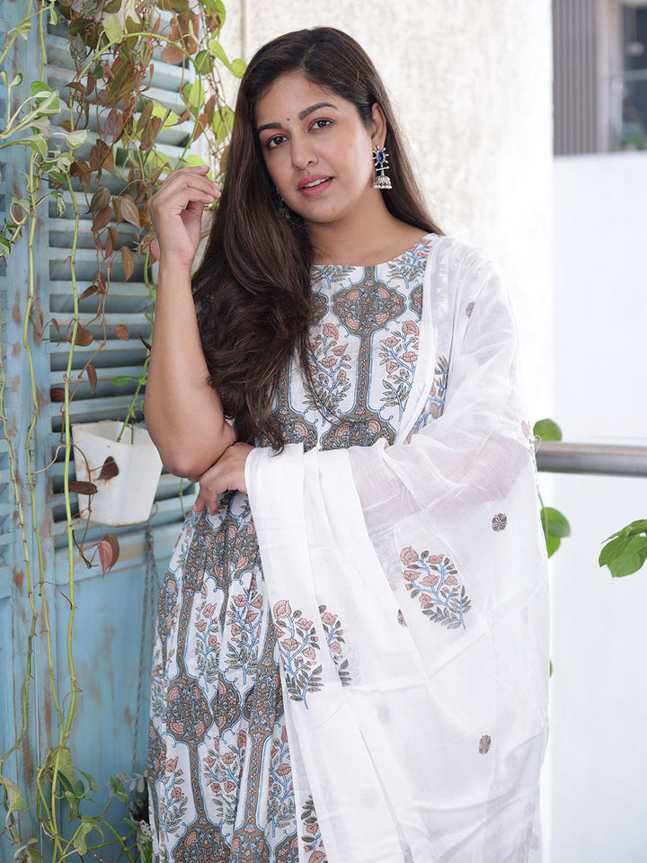 White Cotton Floral Flared Maternity Kurta Set  - By Janasya