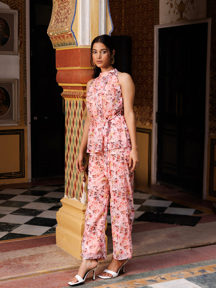 Two-piece Chalk Pink Georgette Co-Ord Set with Matching Pants and Dupatta