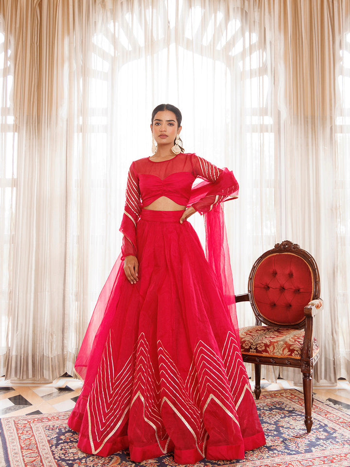 Dil Sharifa Hot Pink Organza Lehenga Set BY RAGAVI