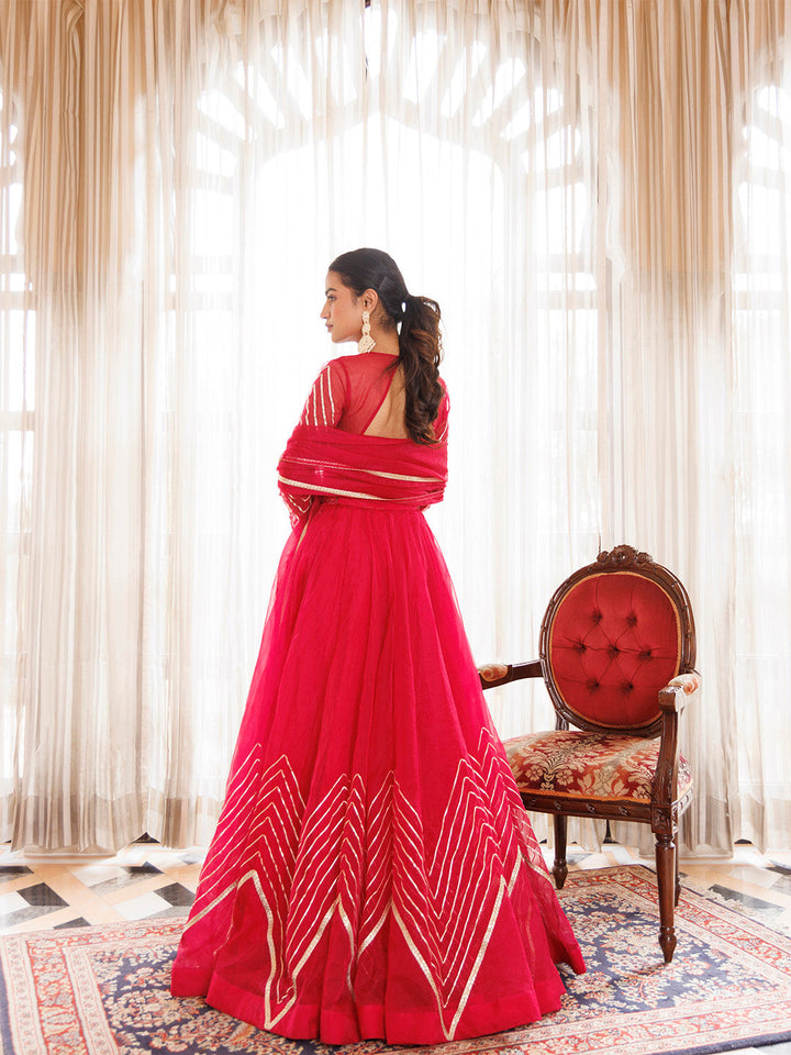 Dil Sharifa Hot Pink Organza Lehenga Set BY RAGAVI