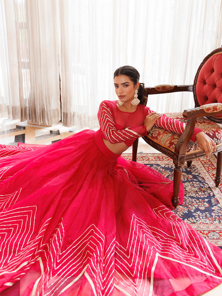 Dil Sharifa Hot Pink Organza Lehenga Set BY RAGAVI