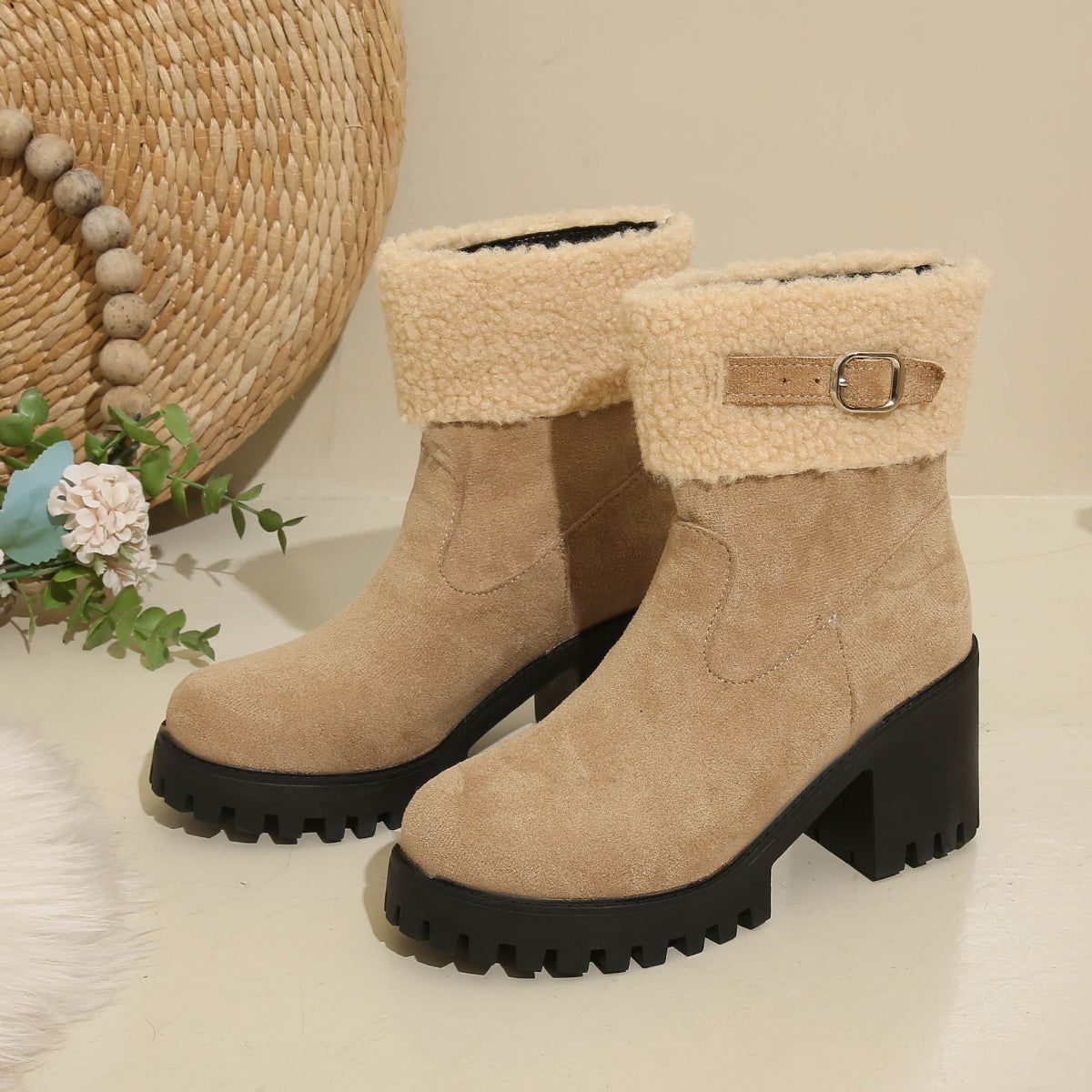 Women's Plush Fleece Lined Snow Boots - Chunky Heel Ankle Winter Fashion Boots (US 4-10)