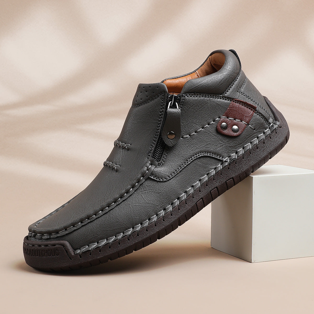 Cross-Border Men’s Outdoor Casual Slip-On Flat Handcrafted Leather Shoes