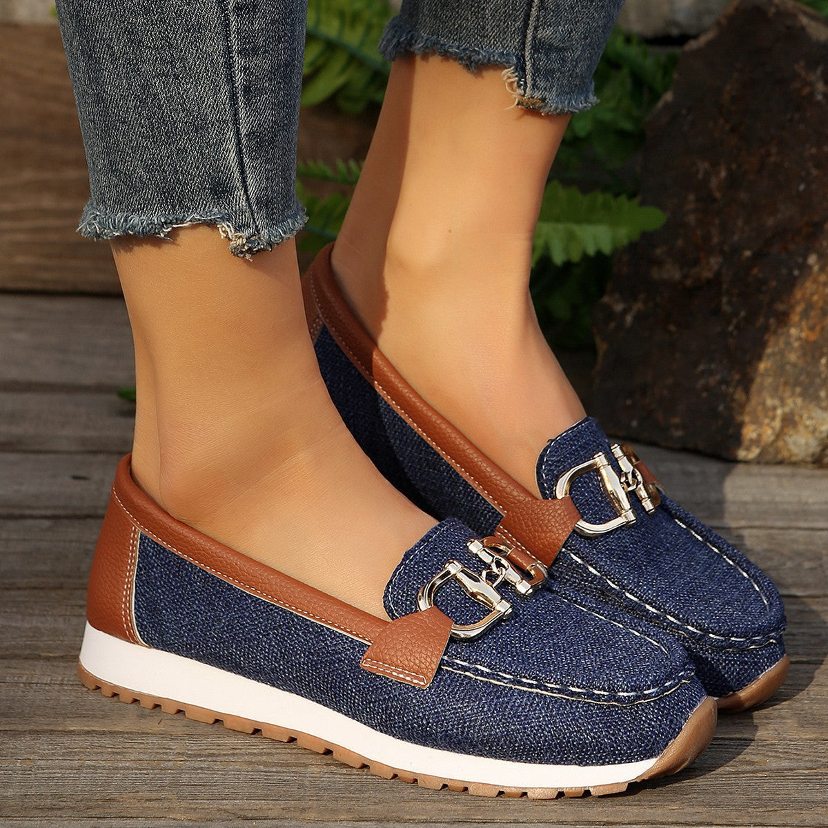 Women's Plus Size Flat Round-Toe Loafers Chain Buckle Slip-On Shoes