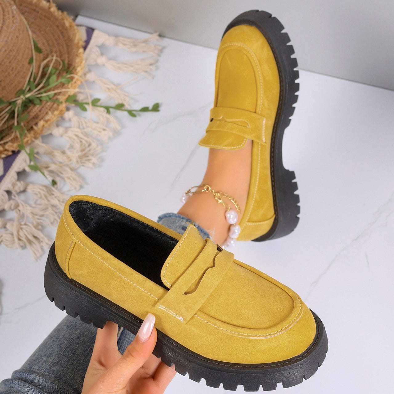 Women's Plus Size Retro Suede Loafers Slip-On Shoes with Chunky Heel Platform