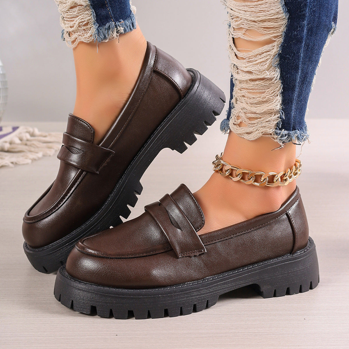 Women's Plus Size Retro Suede Loafers Slip-On Shoes with Chunky Heel Platform