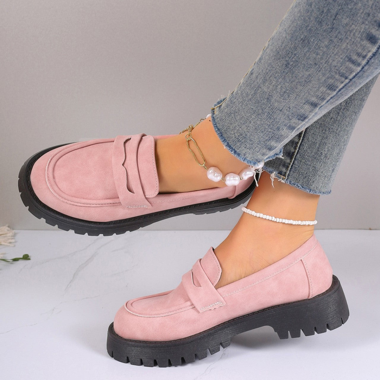 Women's Plus Size Retro Suede Loafers Slip-On Shoes with Chunky Heel Platform