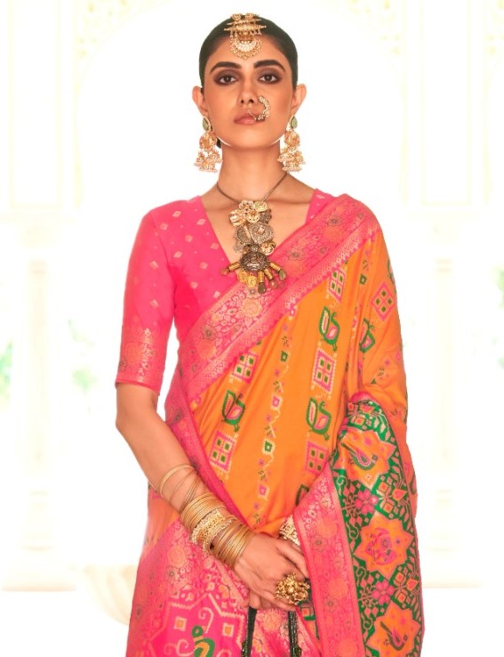 Pastel Orange Peacock Motif Banarasi brocade Reception Saree With Contrast Border