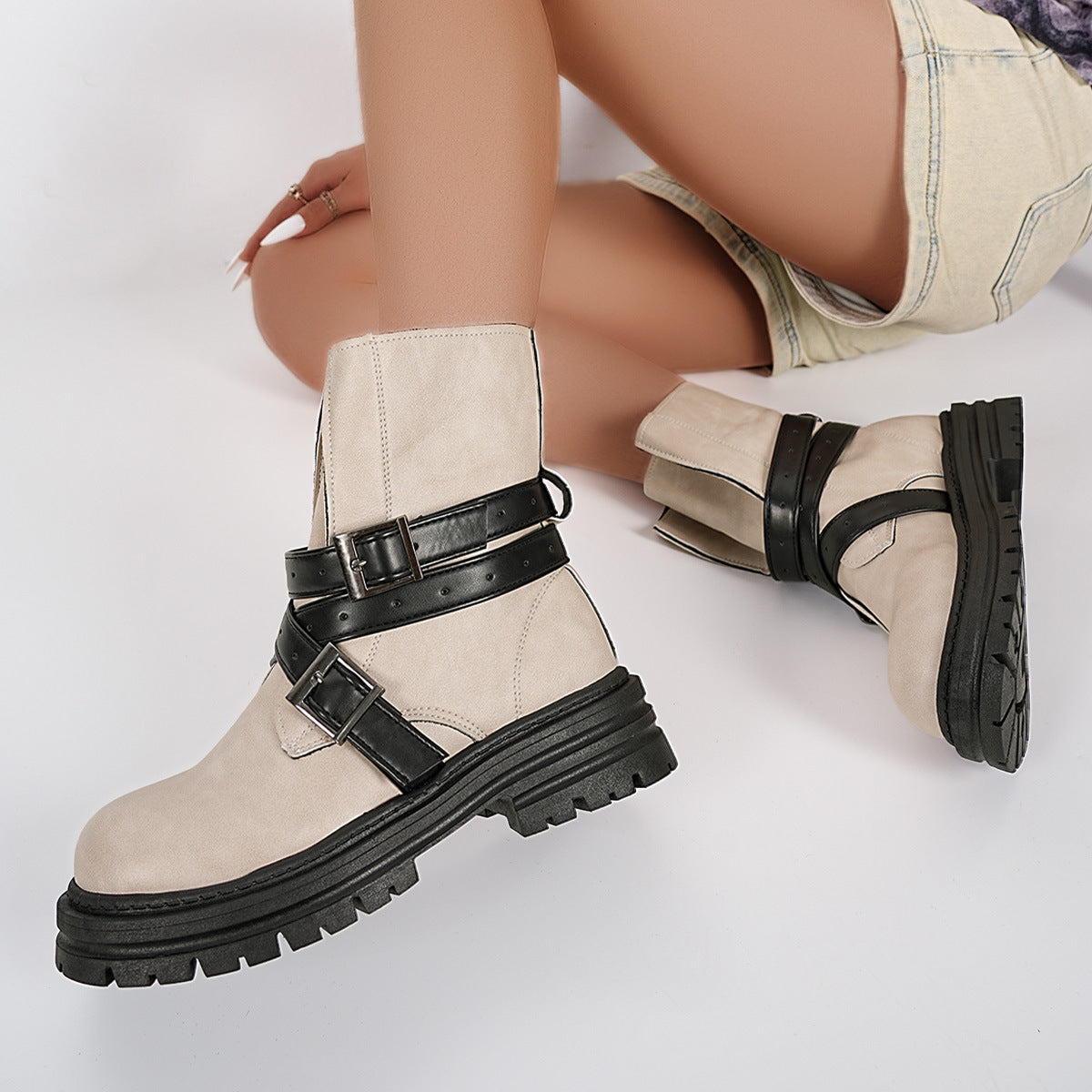 Women's Faye Adjustable Buckle Moto Boots - Round-Toe Chunky Lug Sole Boots (US 5-10.5)