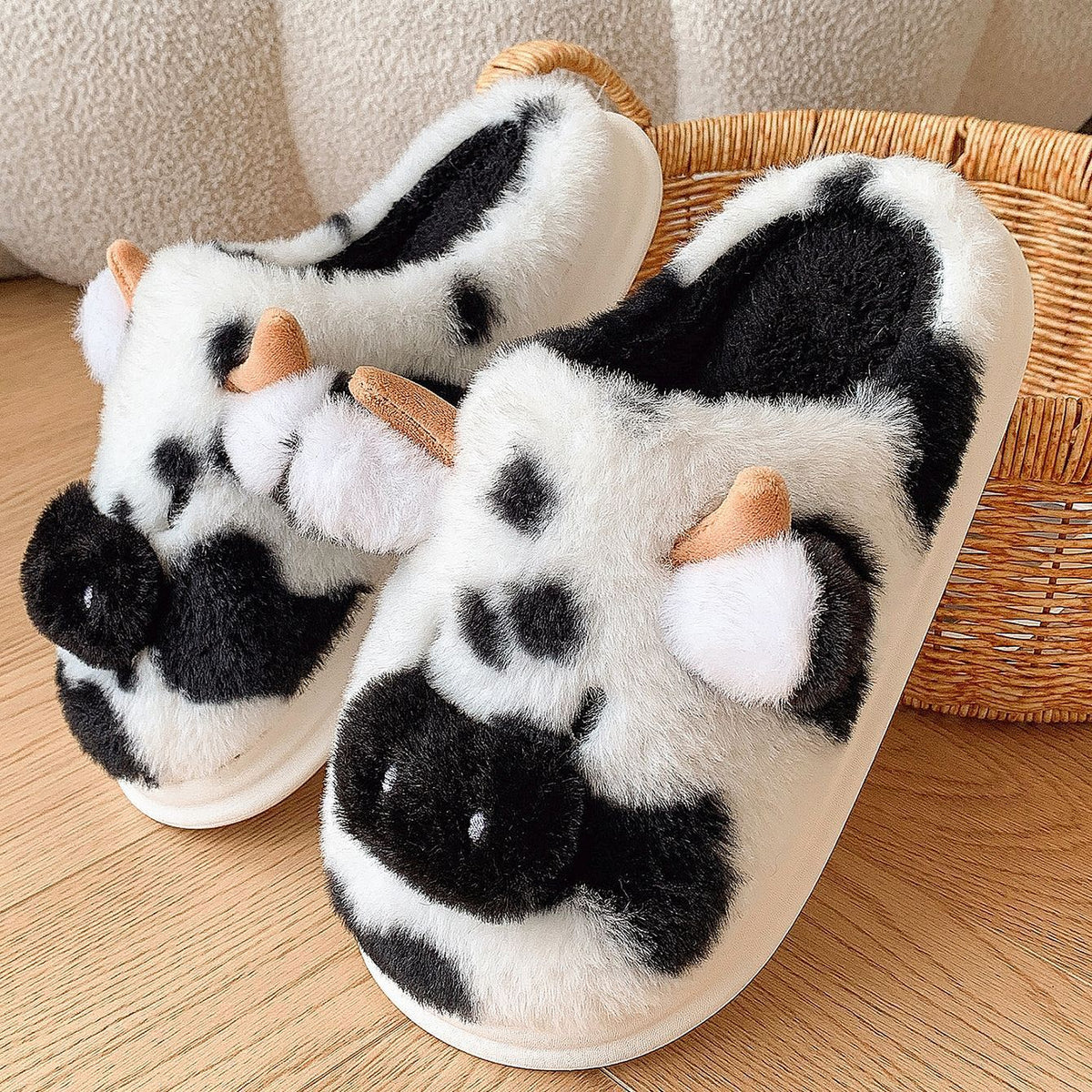 Women's Bessie Cow Plush Slippers - Cute Cow Face Winter House Shoes with Non-Slip Sole (US 5-11)