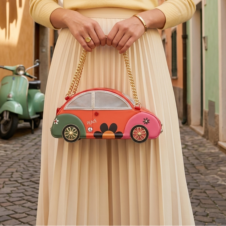 Macchina Handbag in Vegan Leather  - By Qivii