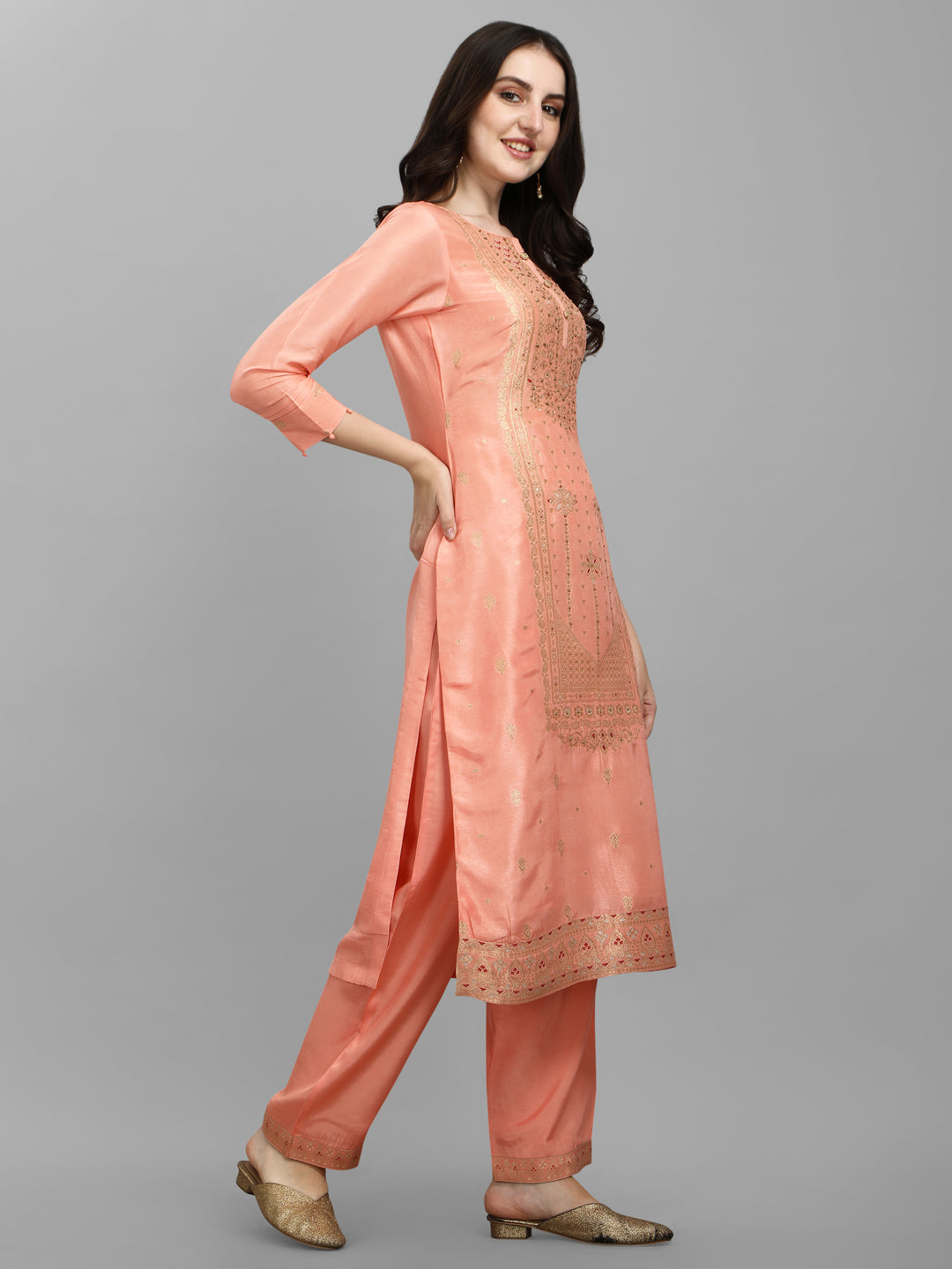 Peach Jacquard Bandhani Kurta by Qivii