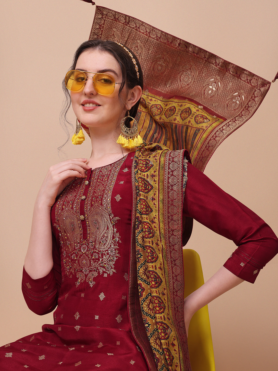 Maroon Jacquard Kurta Suit Set by Qivii