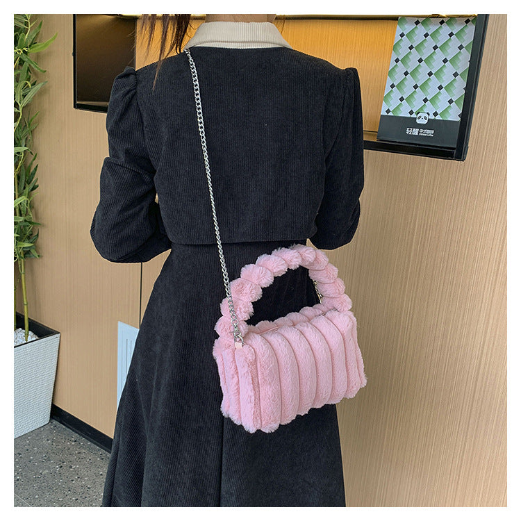 Women‘s Plush Tote & Crossbody Bag – Cloud-Like Soft Minimalist Purse for Everyday Chic