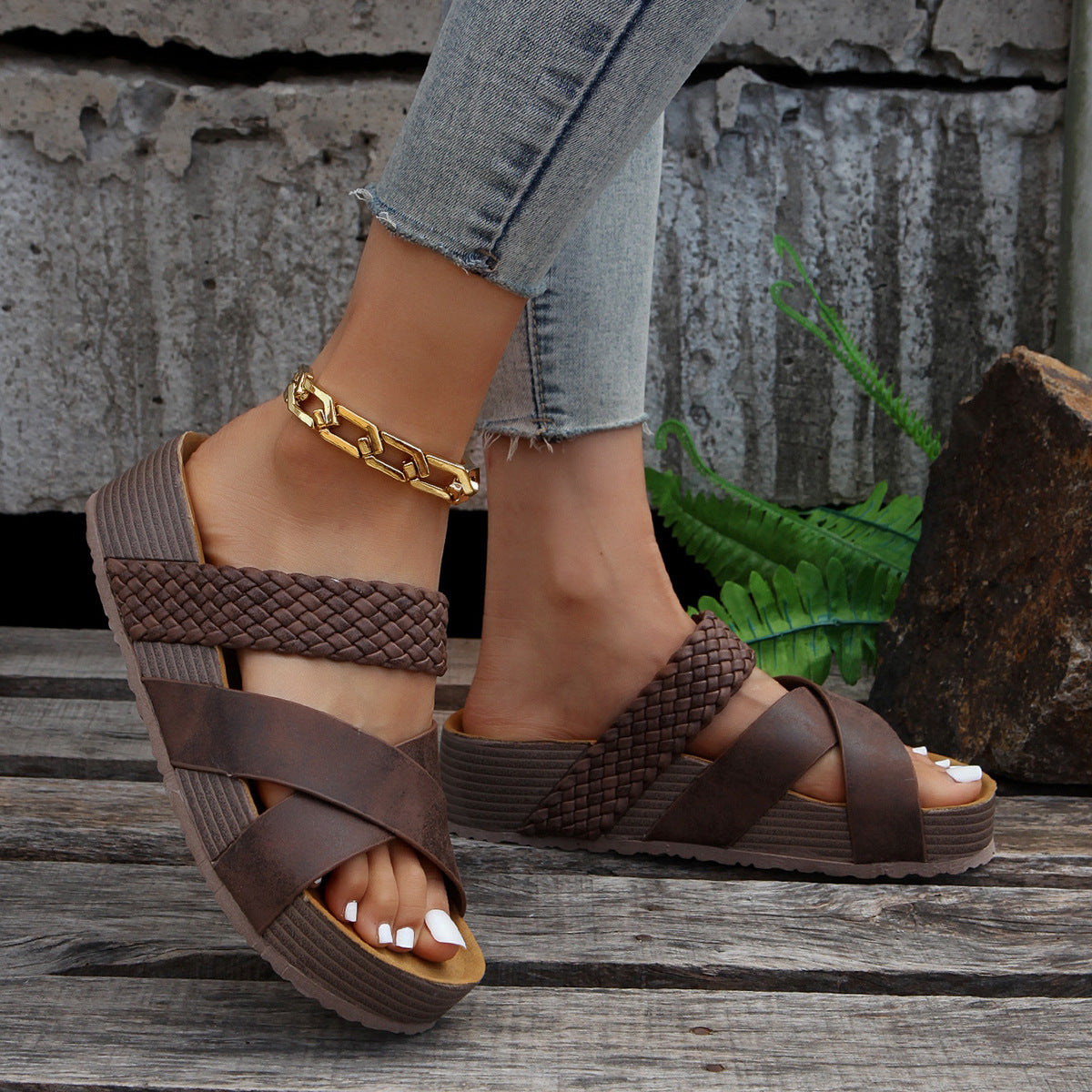 Women's Solara Woven Platform Sandals - Crisscross Strap Comfort Slides (US 4-10.5)