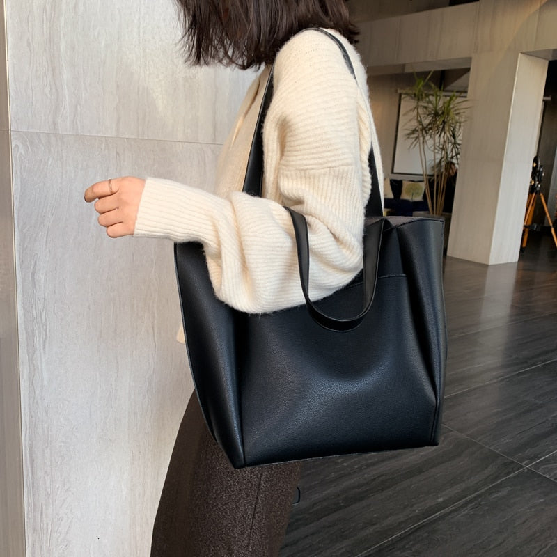 Galya | Tote Bag  - By Qivii
